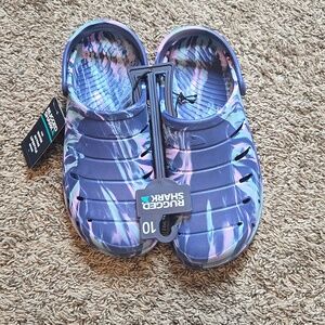 Rugged Shark Size 10 Shoes Slip Ons Crocs Washable Floatable Blue Swirl